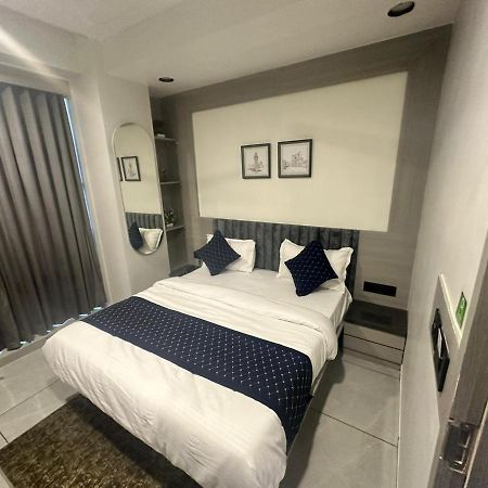 Hotel Asiana Sky Motera Ahmedabad Exterior foto